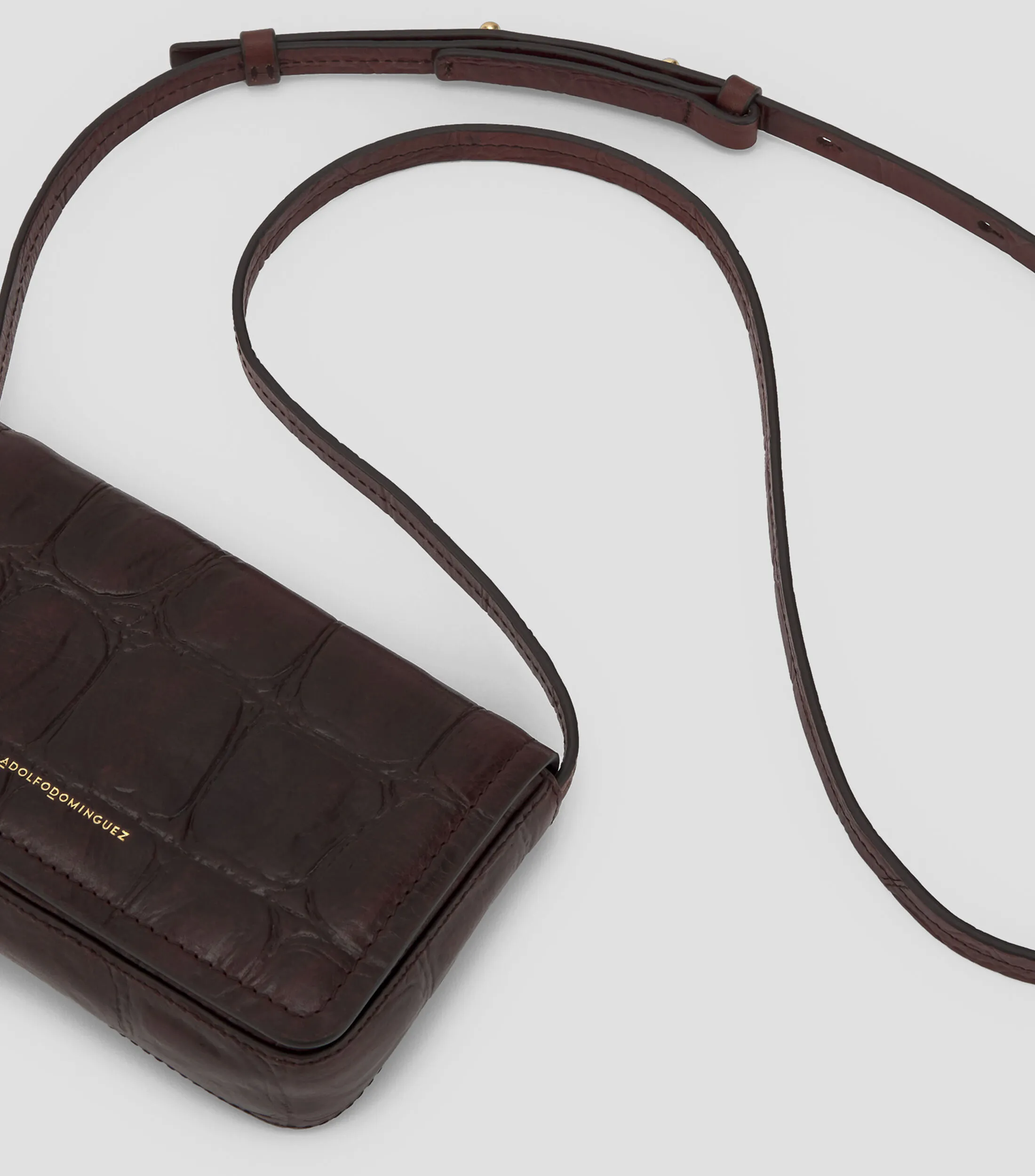 Adolfo Dominguez Bolso Crossbody en Piel Texturizado Mujer