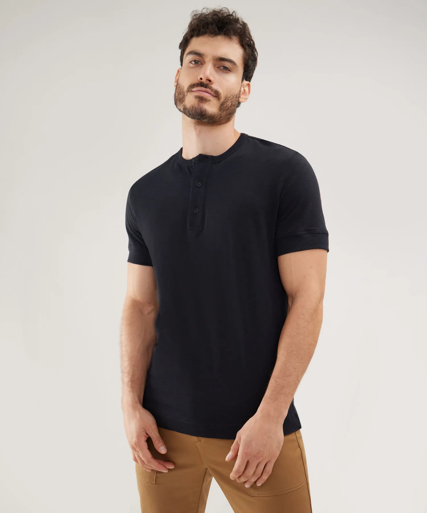 CAMISETA CUELLO HENLEY