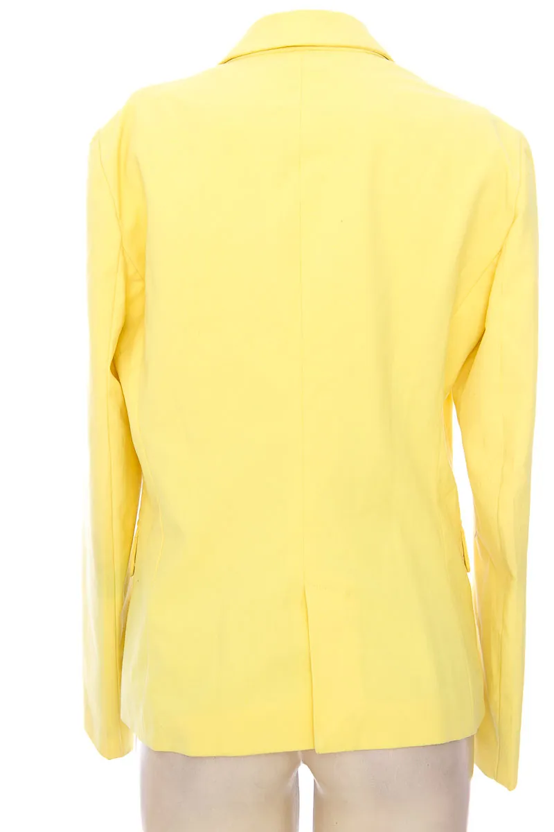 Chaqueta / Abrigo color Amarillo - Stradivarius