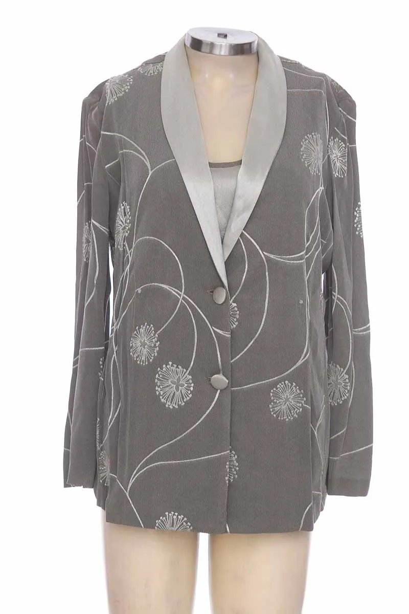 Chaqueta / Abrigo color Gris - PLATINUM