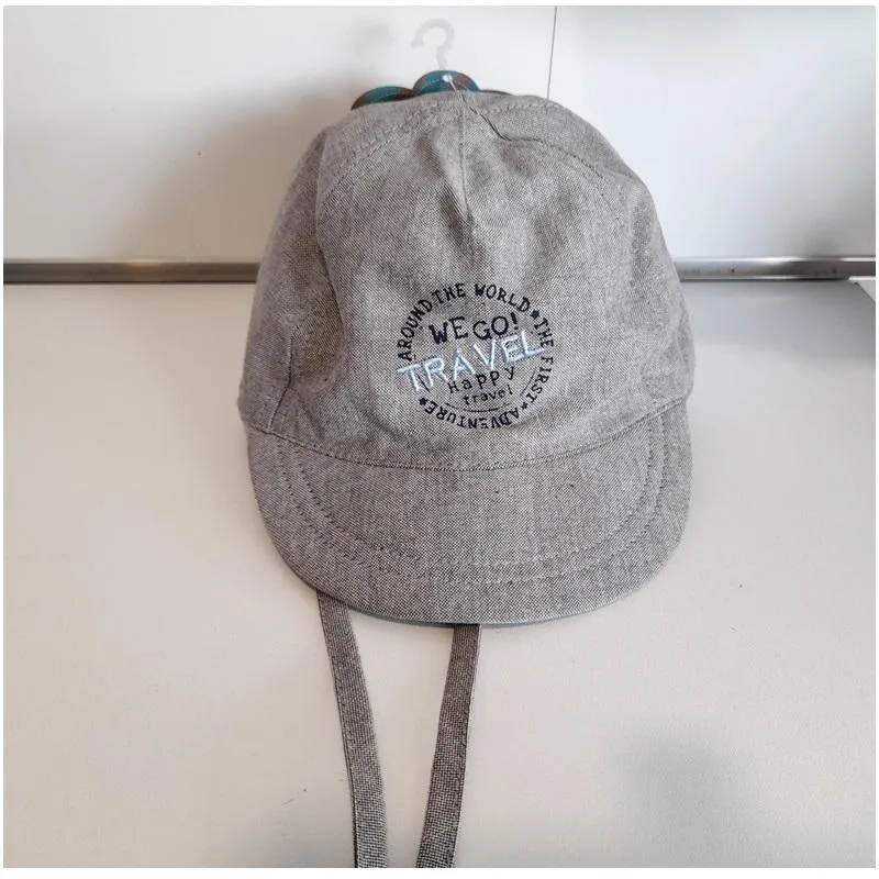 Gorra bebé blanda tela Travel