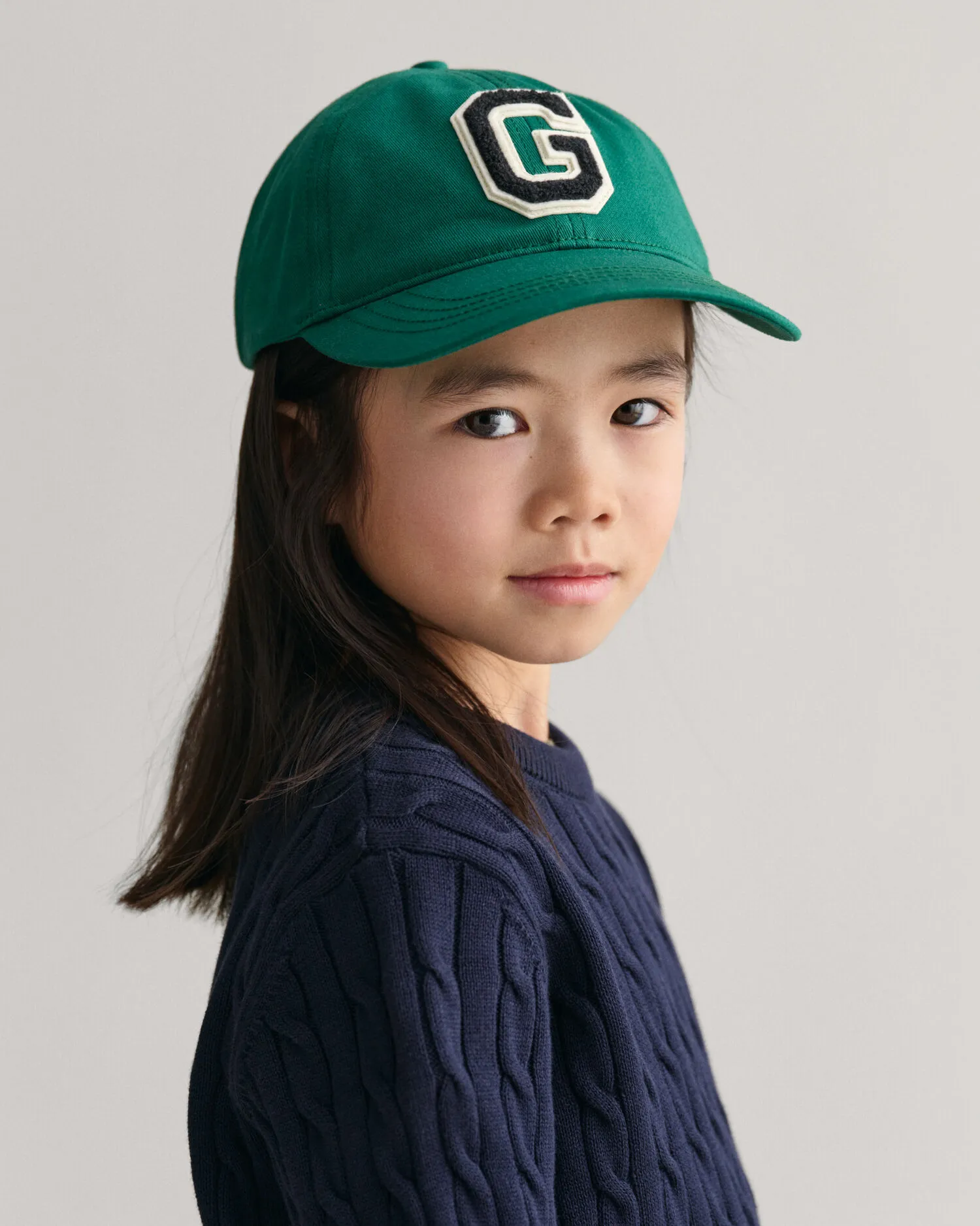 Gorra con insignia G Kids