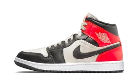 Jordan 1 Mid - Newsprint Light Orewood Brown (W)