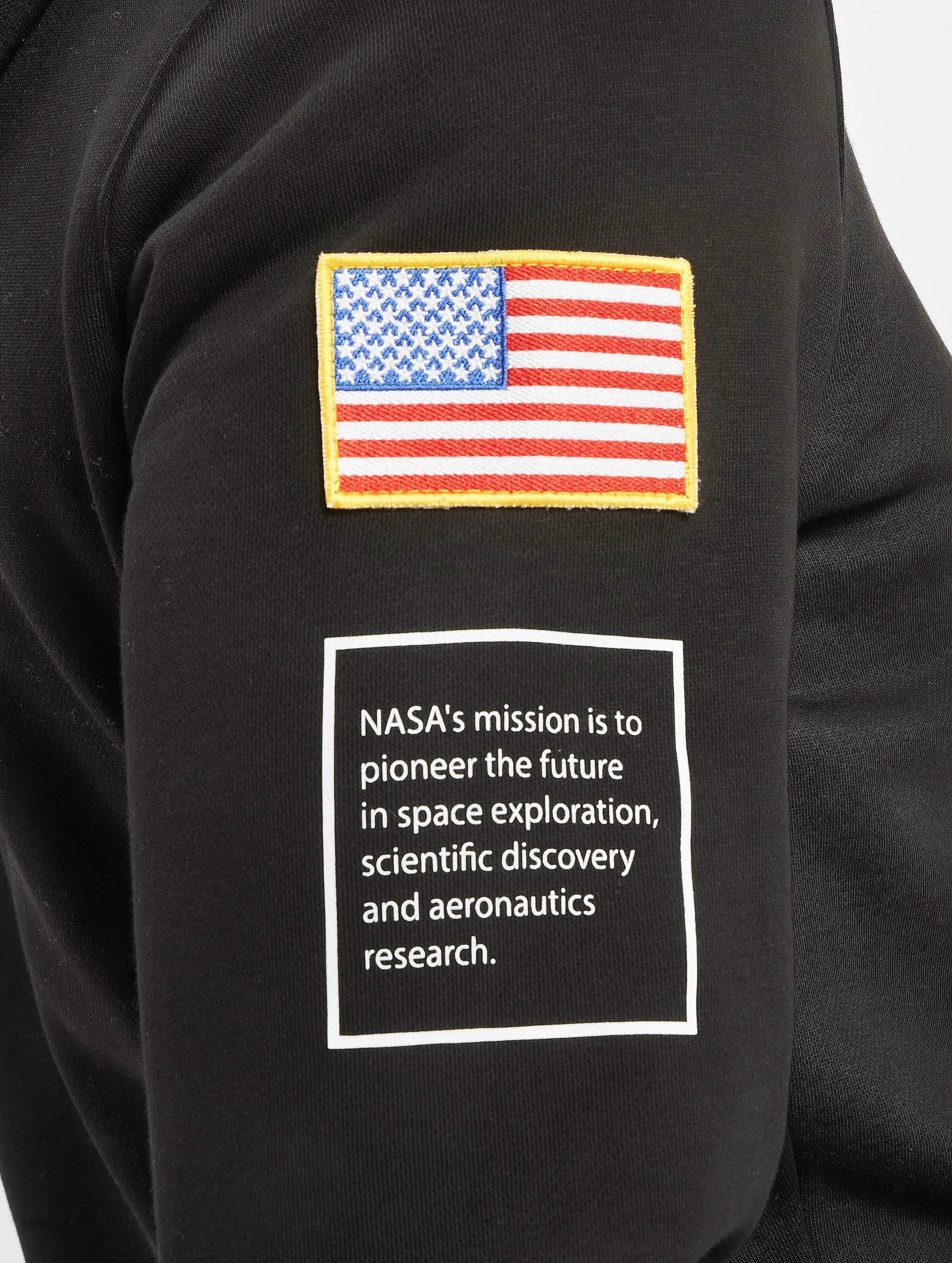 Mister Tee Nasa Insignia Flag