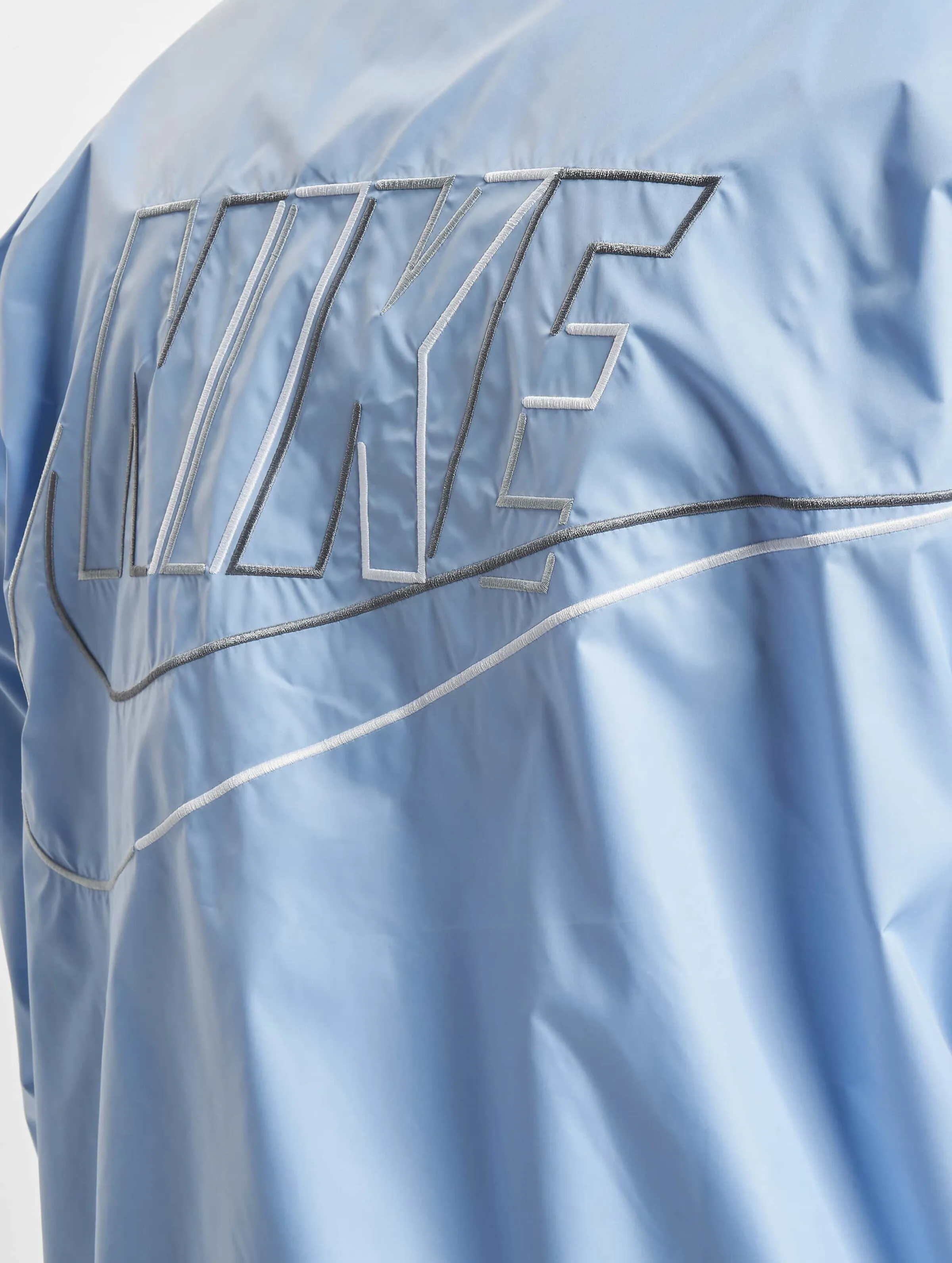 Nike Club Windbreaker