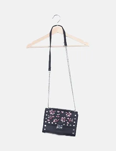 Stradivarius Bolso negro bordado