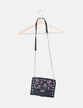 Stradivarius Bolso negro bordado