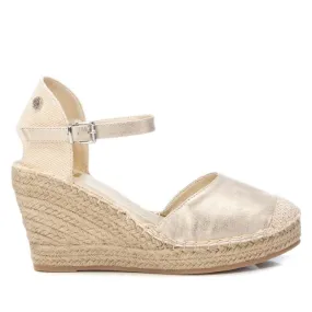 Zapato de mujer XTI 142382 Oro