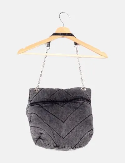 Zara Bolso gris acolchado