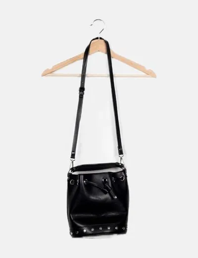 Zara Bolso negro tachas